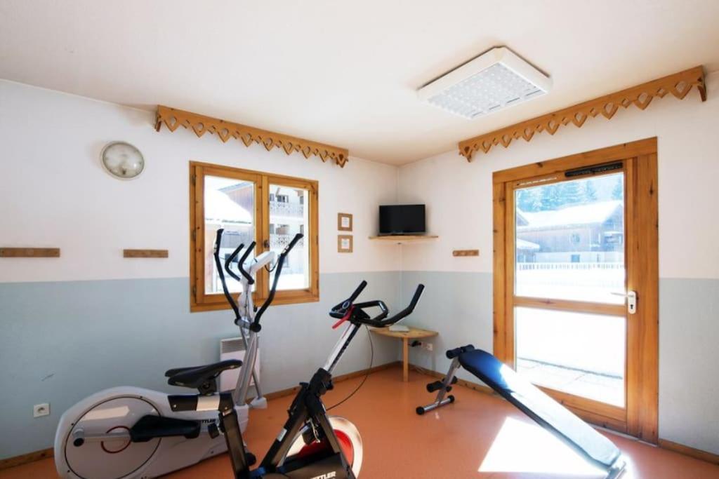 Appartement Rez-De-Chaussee, Cosy T3 4 A 6 Pers Avec Piscines Interieure & Exterieure A Samoens En Haute-Savoie Exteriör bild
