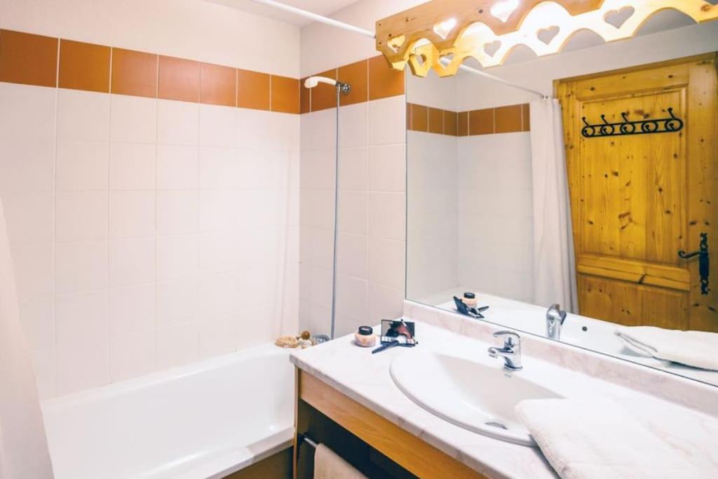 Appartement Rez-De-Chaussee, Cosy T3 4 A 6 Pers Avec Piscines Interieure & Exterieure A Samoens En Haute-Savoie Exteriör bild